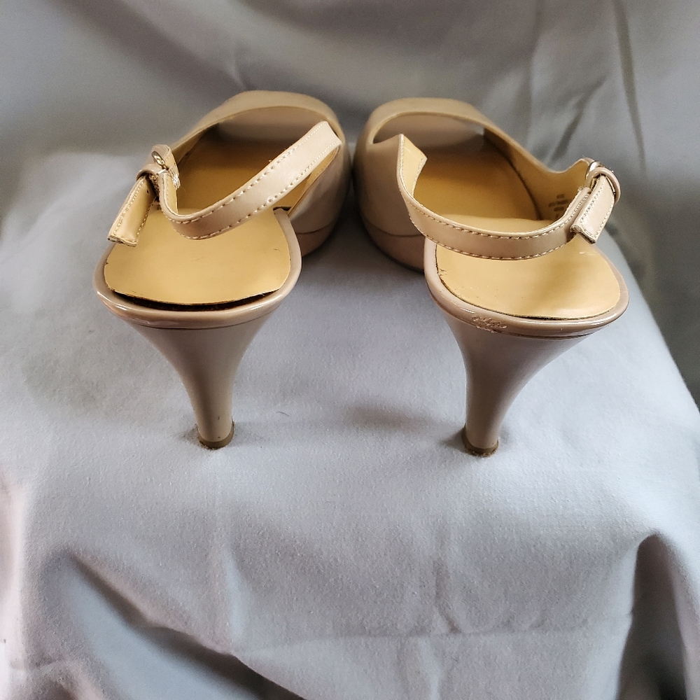 Slingbacks - Picture 5 of 7